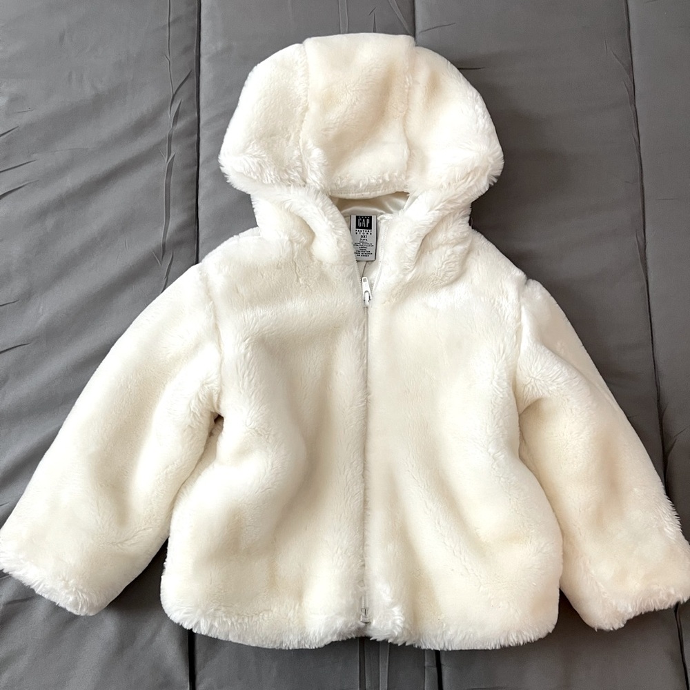 Gap girl 3yrs faux fur jacket